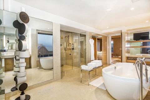 Hilton Sydney - Accommodation VIC 13