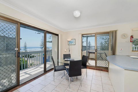 Beach House Holiday Apartments - Accommodation VIC 21
