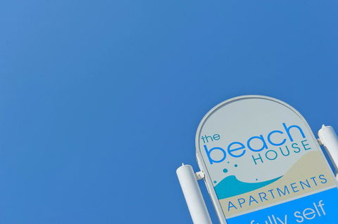 Beach House Holiday Apartments - Accommodation VIC 3