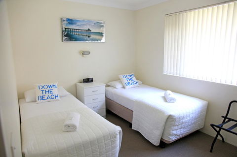 Beach House Holiday Apartments - Accommodation VIC 24