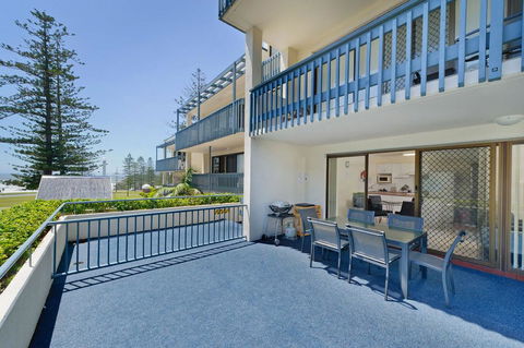 Beach House Holiday Apartments - Accommodation VIC 23