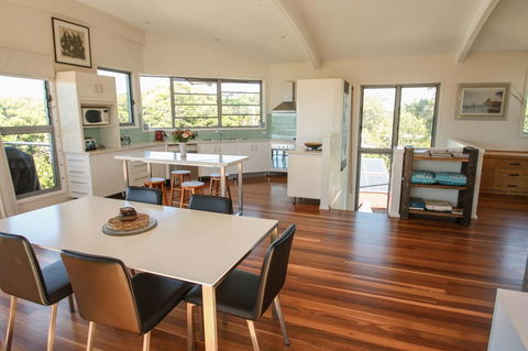 Valla's Beach House - Accommodation VIC 10