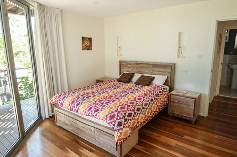 Valla's Beach House - Accommodation VIC 17