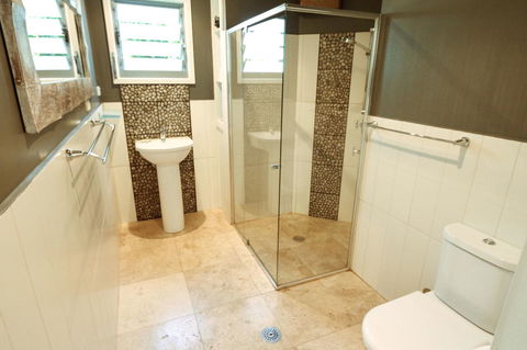 Valla's Beach House - Accommodation VIC 13