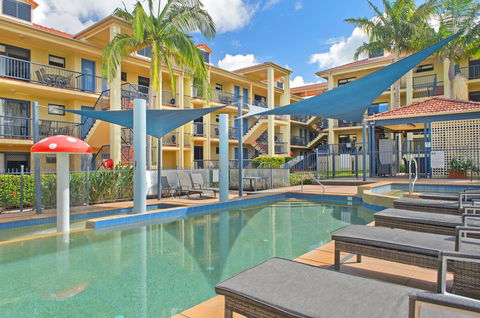 South Pacific Apartments - Accommodation VIC 5