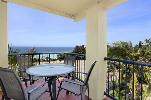 South Pacific Apartments - Accommodation VIC 7