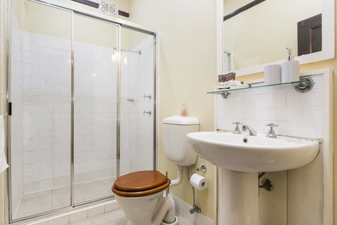 Sydney Harbour Bed And Breakfast - Accommodation VIC 36