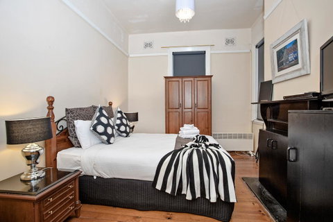 Sydney Harbour Bed And Breakfast - Accommodation VIC 3