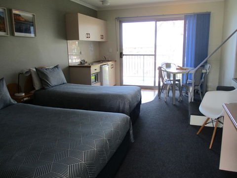 South Seas Motel - Accommodation VIC 9