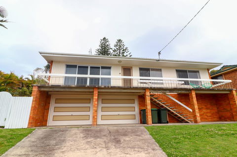 Coastal Horizons Beach House - Accommodation VIC 12
