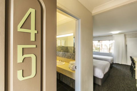 Boomerang Hotel - Accommodation VIC 31