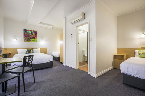 Boomerang Hotel - Accommodation VIC 2