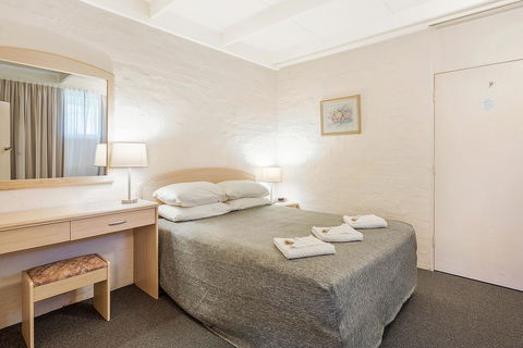 Black Dolphin Resort Motel & Apartments - Accommodation VIC 38
