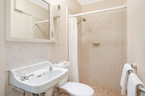 Black Dolphin Resort Motel & Apartments - Accommodation VIC 17