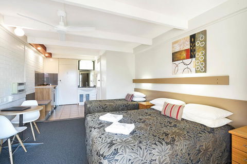 Black Dolphin Resort Motel & Apartments - Accommodation VIC 21