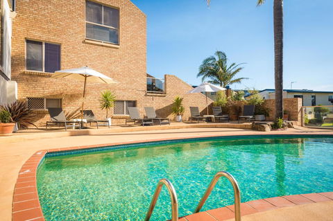 Black Dolphin Resort Motel & Apartments - Accommodation VIC 20