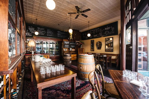 Australian Heritage Hotel - Accommodation VIC 23