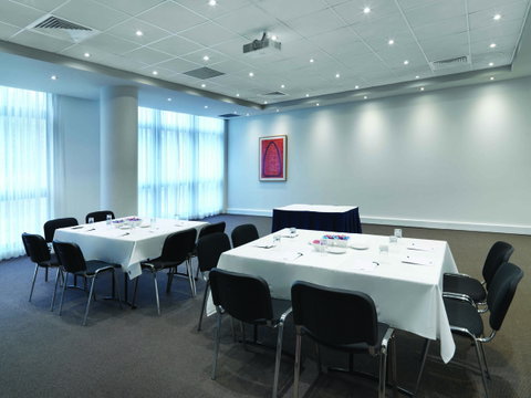 Adina Apartment Hotel Sydney, Darling Harbour - Accommodation VIC 20