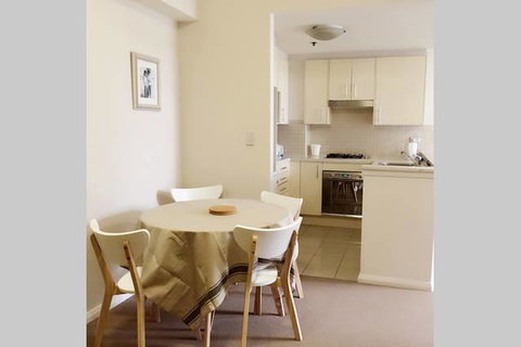 Kent CBD Apartment - Accommodation VIC 9