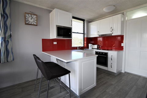 Beachfront 3, 25 Willow Street - Accommodation VIC 5