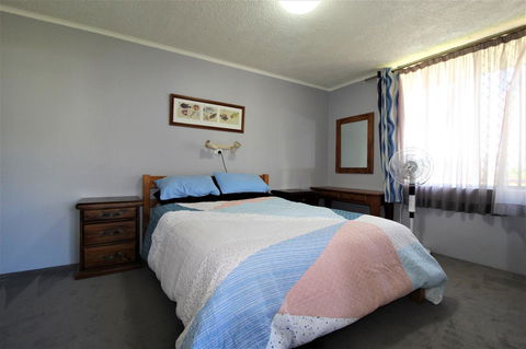 Beachfront 3, 25 Willow Street - Accommodation VIC 9