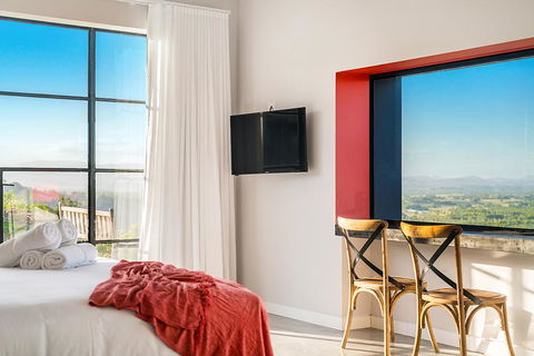 Sundays At Byron - Accommodation VIC 6