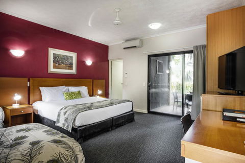 Mercure Darwin Airport Resort - Accommodation VIC 30