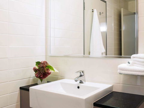Novotel Darwin Airport - Accommodation VIC 25