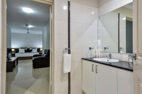 Argus Apartments Darwin - Accommodation VIC 33