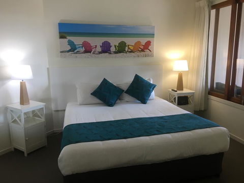 Lennox Holiday Apartments - Accommodation VIC 19