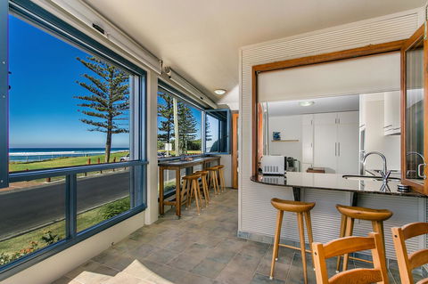 Lennox Holiday Apartments - Accommodation VIC 32