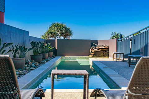 Lennox Holiday Apartments - Accommodation VIC 3
