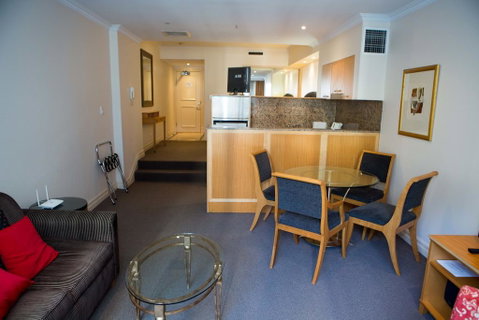 Bond 215 - Accommodation VIC 2