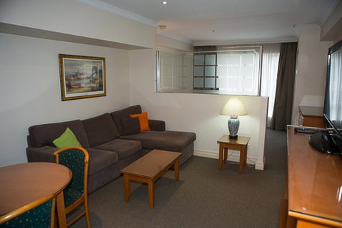 Bond 512 - Accommodation VIC 2