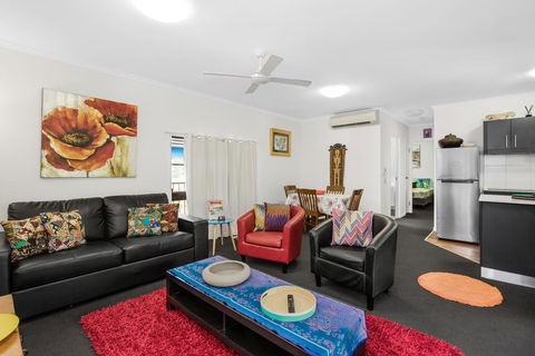 BOUTIQUE APARTMENTS BEACH LOCATION - Accommodation VIC 0