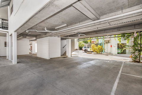 BOUTIQUE APARTMENTS BEACH LOCATION - Accommodation VIC 1