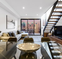 Boutique Stays - County Down Contemporary Port Melbourne Home - Accommodation VIC