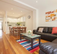 Boutique Stays - Melrose Terrace Townhouse in North Melbourne - Accommodation VIC