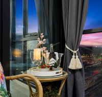 Braddon Penthouse Top Location Netflix WiFi Views - Accommodation VIC