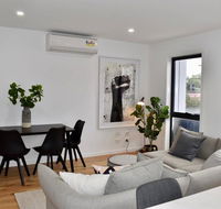Brand New 2 Bed Apartment with Stunning City Views - Accommodation VIC