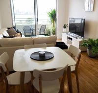 Breathtaking River  City Views Free Parking  WiFi - Accommodation VIC