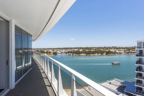 Bridgepoint 1005 - Accommodation VIC 2