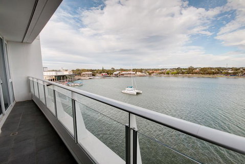 Bridgepoint 502 - Accommodation VIC 2