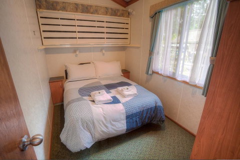 Bright Pine Valley Tourist Park - Accommodation VIC 2