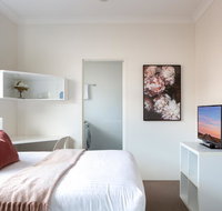 Bright Studio Steps from Westmead Hospital - Accommodation VIC