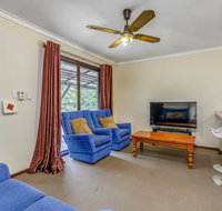 Bright Neat  Convenient House - Accommodation VIC