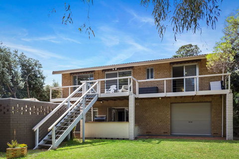 Broadbeach Retreat - 32 Broadbeach Drive - Accommodation VIC 2