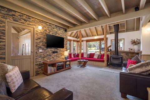 Burrinjuck - Accommodation VIC 3