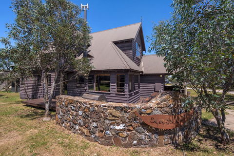 Burrinjuck - Accommodation VIC 2