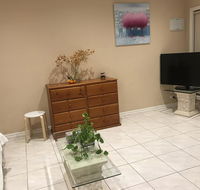 Cairnlea St Albans Townhouse - Accommodation VIC